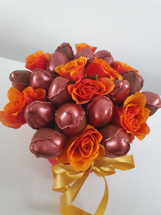 "Velvet" – Buchet de căpșuni în ciocolată [3]