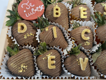 "Funny Box" – Căpșuni în ciocolată [1]