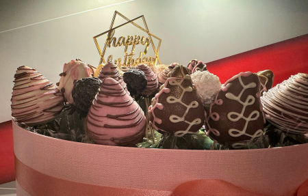 "Bloom Bites" – Cutie aniversară [3]