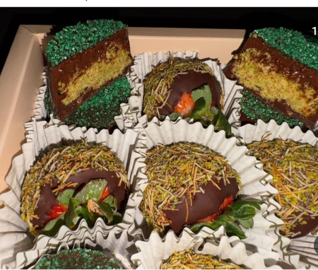 "Just Dubai" – Căpșuni în ciocolată [1]