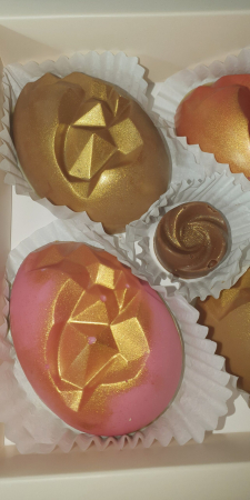 Paste - "Golden Gems" – Delicii de Paște