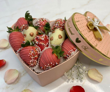 Buchete de Capsuni in Ciocolata - "Pink Love" – Căpșuni în ciocolată