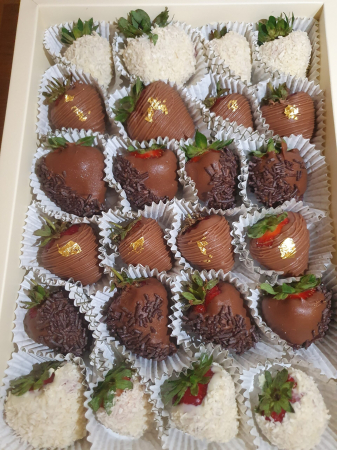 Capsuni in Ciocolata - "Black White" – Căpșuni în ciocolată