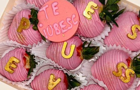 Strawberry Love Box [2]