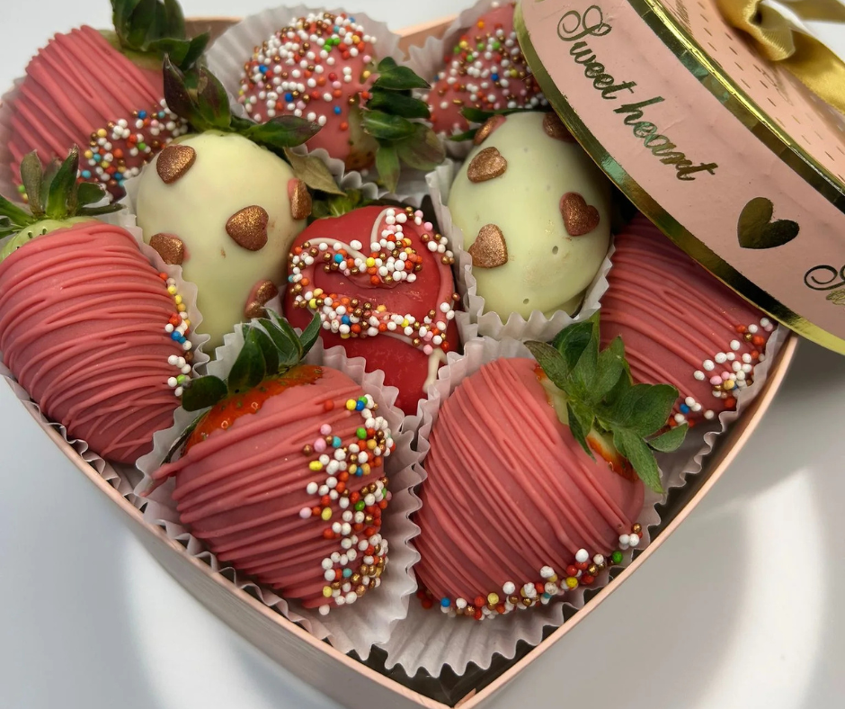 Culisele atelierului Berryssimi – cum se naște un buchet dulce