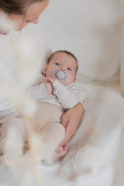 BIBS - Set 2 suzete Infinity Silicon, tetina simetrica, 6 luni +-Ivory/Sage [4]