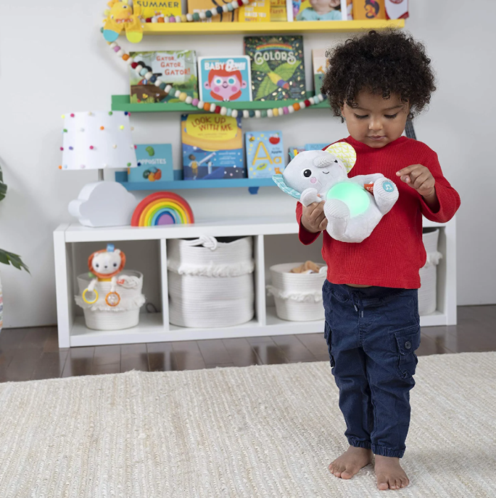 Bright Starts - Jucarie interactiva Hug a Bye Baby Elephant [8]