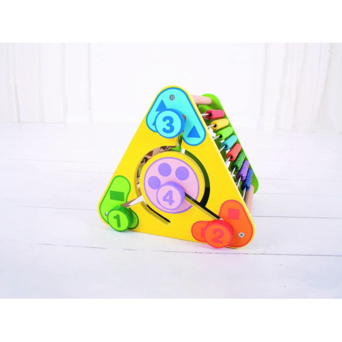 Centru de activitati - litere si imagini in romana [4]