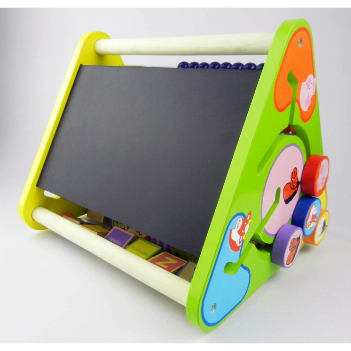 Centru de activitati - litere si imagini in romana [3]