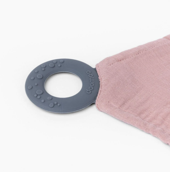 Doomoo - Esarfa pentru alaptat multifunctionala din bumbac organic Momâ€™n Play Pink [4]