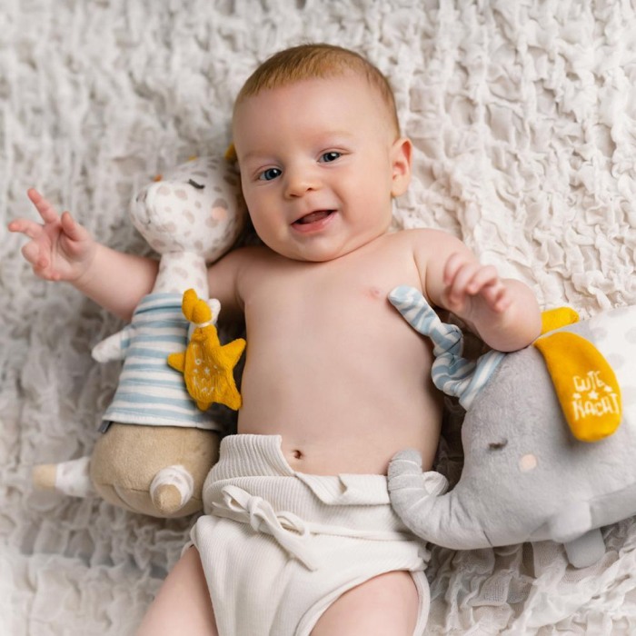 Elefantel de plus cu lampa de veghe [4]