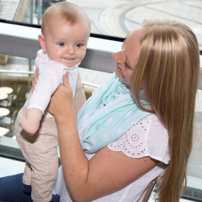 Esarfa pentru alaptare din bambus - Comfi-Love - Eggshell - CuddleCo. [10]