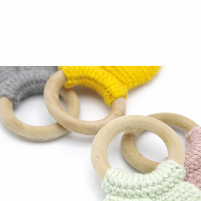 Jucarie Amigurumi gri pentru dentitie din bumbac cu inel din lemn BabyJem [5]