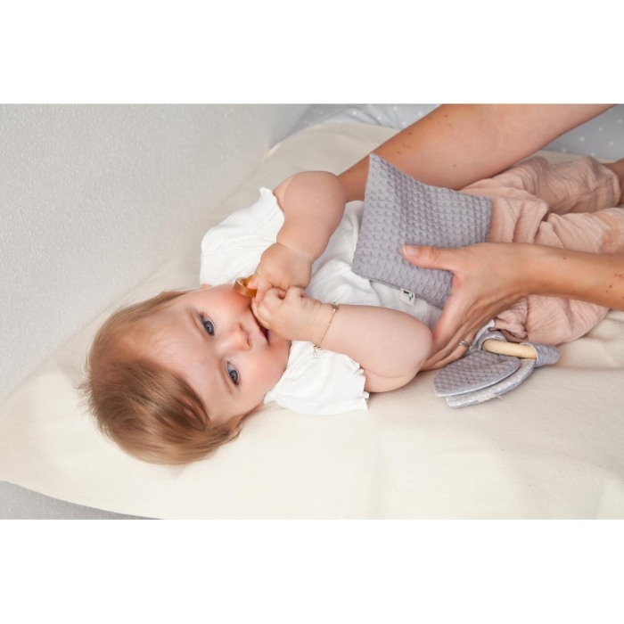 Jucarie cu inel de prindere din lemn si urechi din material textil, roz, Gruenspecht 571-V2 [5]