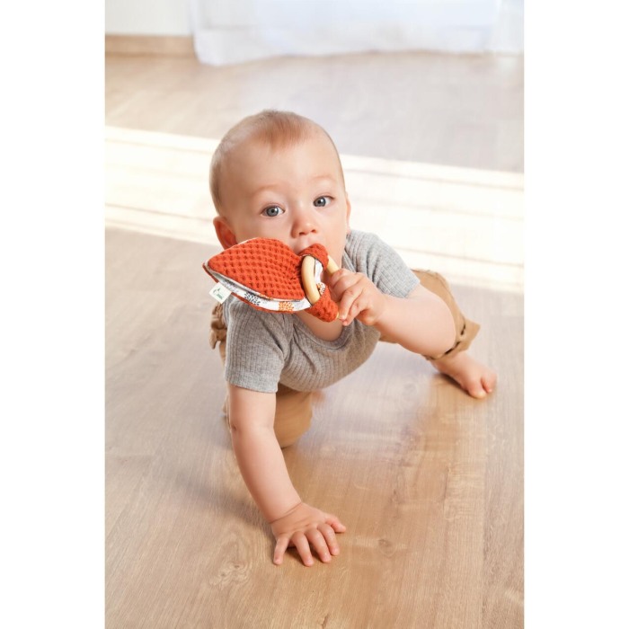 Jucarie organica cu inel de prindere din lemn si urechi din material textil, caramiziu, Gruenspecht 696-V2 [6]