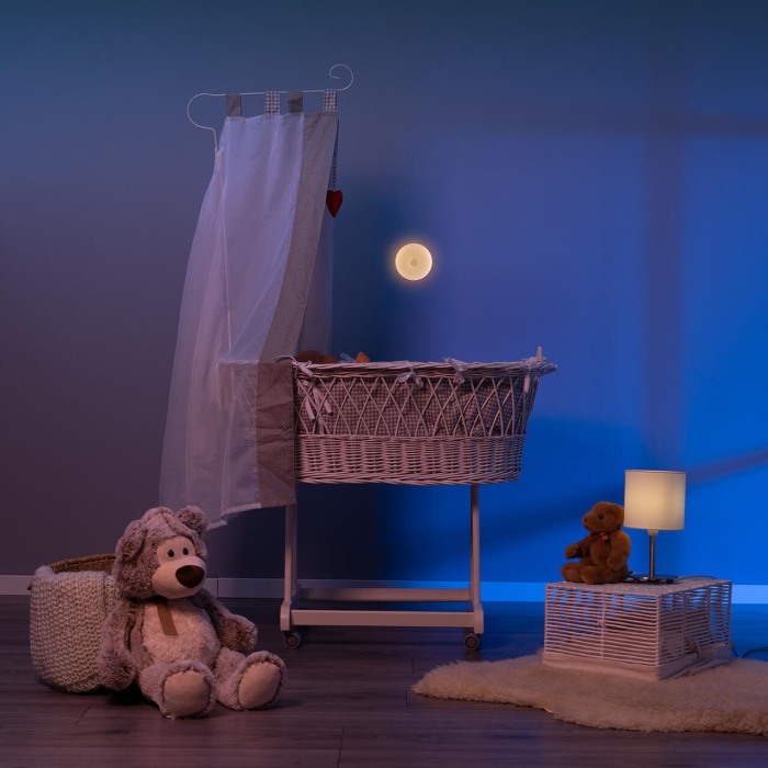 Lampa de veghe inteligenta cu senzor de miscare, comunicare wireless cu smartphone, temporizator, Reer NightGuide SmartLight 52460 [5]