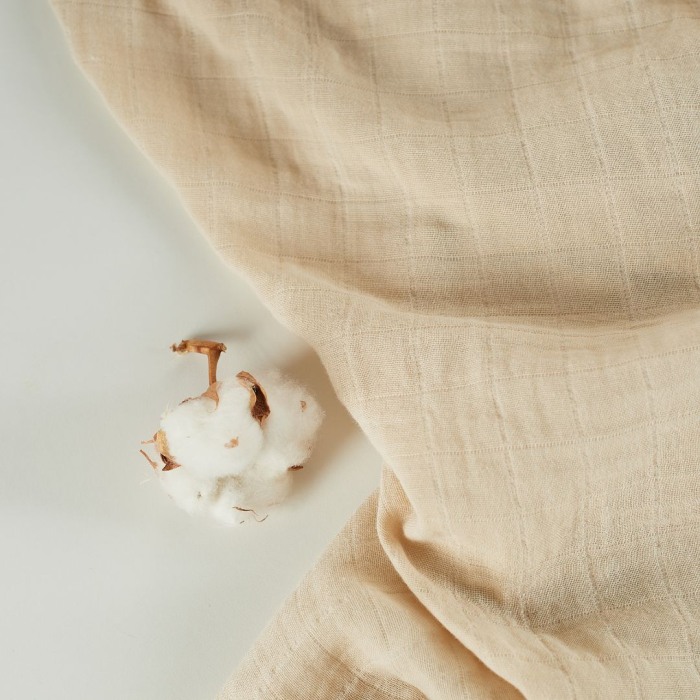 ONINO - Muselina multifunctionala din bumbac 100% organic, HUG.me, Creamy Vanilla, x1 bucata, 120 x 120 cm, certificata GOTS [2]