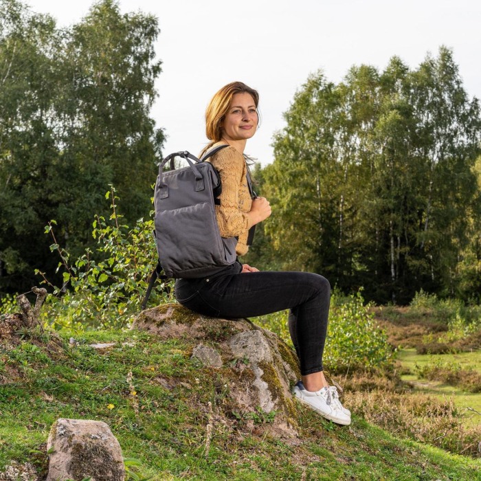 Rucsac multifunctional cu aleza pentru schimbat scutecul bebelusului, din plastic reciclat, Reer Growing Backpack 84221 [13]