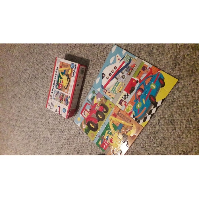Set 4 puzzle-uri Vehicule (4, 6, 8, 12 piese) [6]