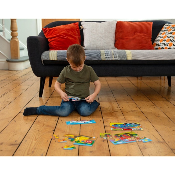 Set 4 puzzle-uri Vehicule (4, 6, 8, 12 piese) [5]