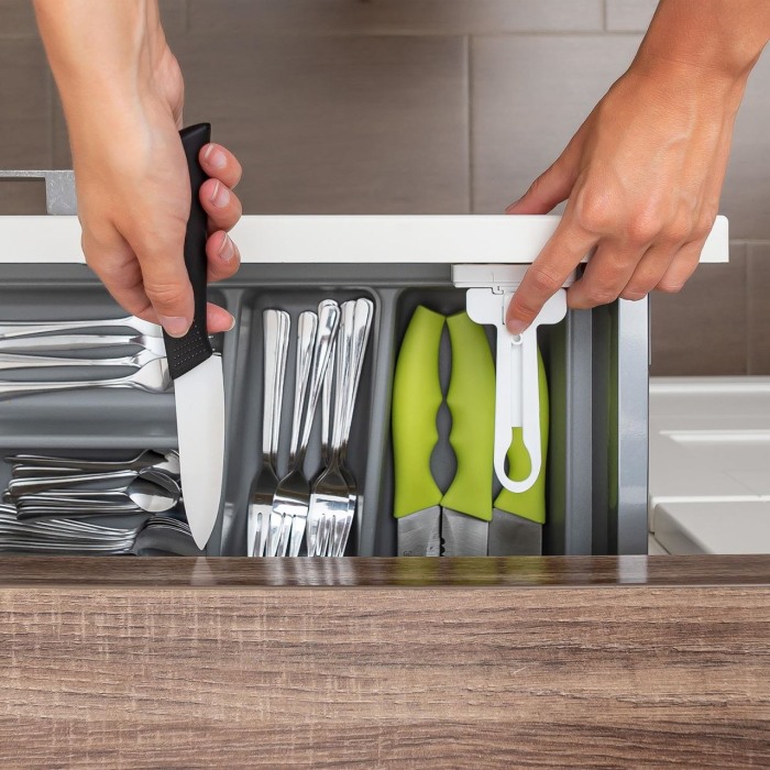 Set sigurante pentru sertare de tacamuri, 2 bucati, albe, montare cu adeziv sau surub, Reer 71090 [14]