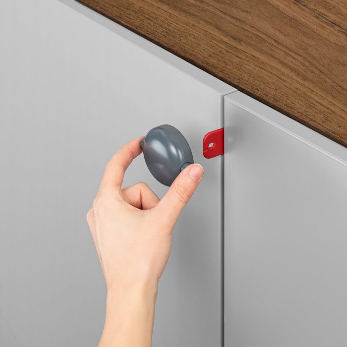 Siguranta pentru usi duble gri Reer 71081 [4]