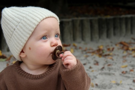 BIBS - Suzeta Colour Latex, tetina rotunda, 6 luni +-Black [1]