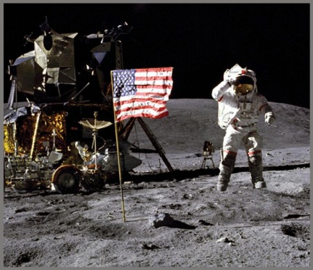 Proiector tip lanterna - Aventuri in spatiu [5]