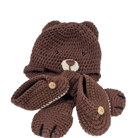 Cadouri - Set - Caciulita cu fular si botosi - Ursulet maro  - Maimutzeria Tiarra