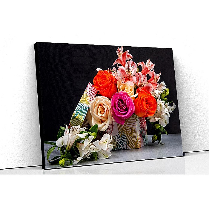 Tablou canvas buchet cadou trandafiri si crini [1]