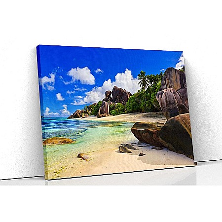 Tablouri canvas peisaje - Tablou canvas stanci pe plaja