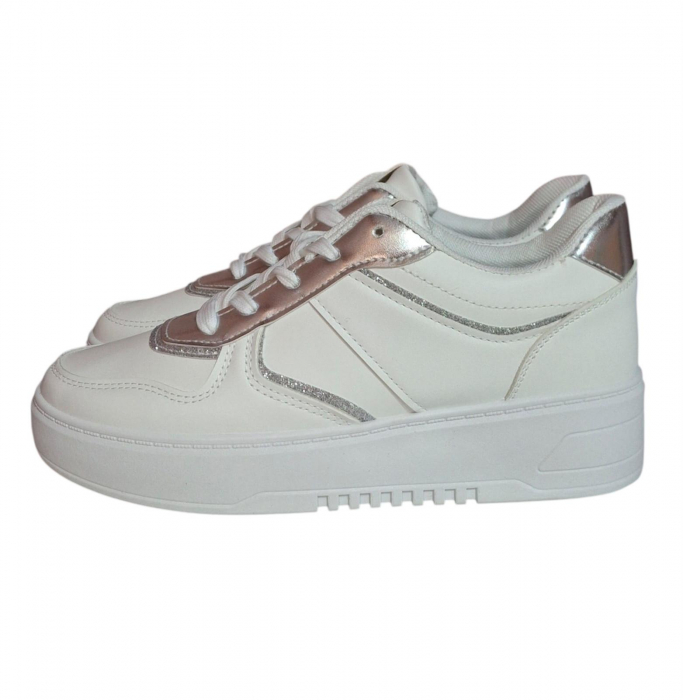 Adidasi Dama marimea 39 [1]