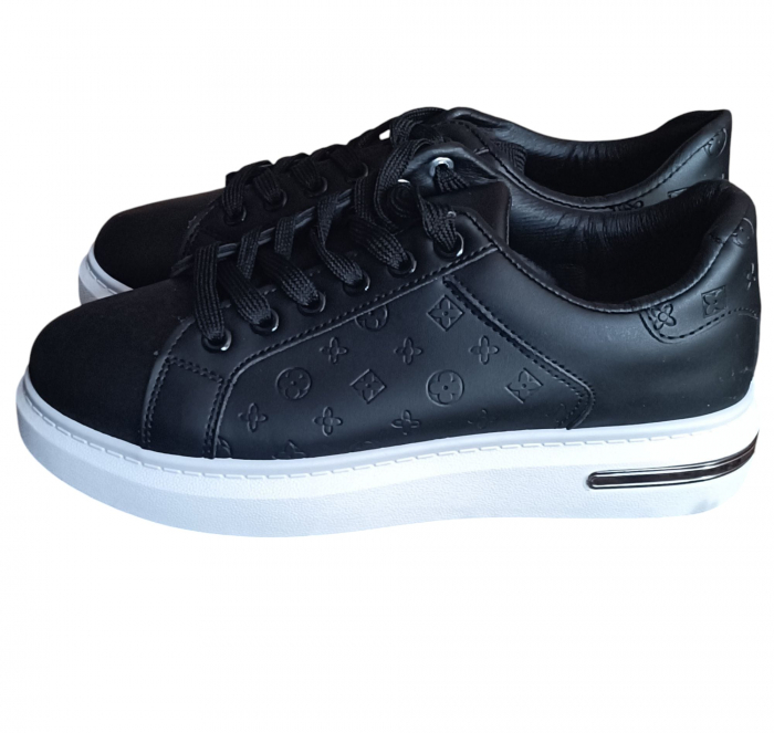 Adidasi Dama marimea 39 [1]