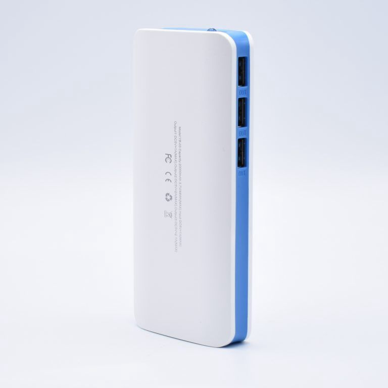 Baterie externă de 20.000 mAh cu 3 porturi USB și design slim [2]