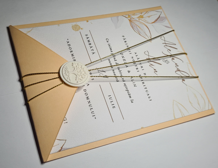 invitatie-Alexandra-carton-alb-somon-160g-snur-lurex-auriu-sigiliu-ceara-alb [2]