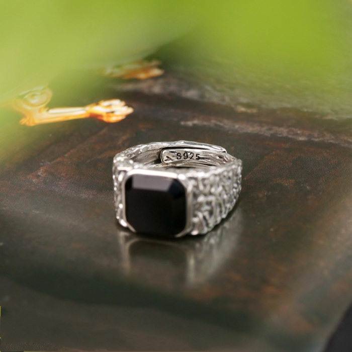 Inel Statement Gothic-Vintage – Design „Molten Metal” și Piatră Neagră [3]