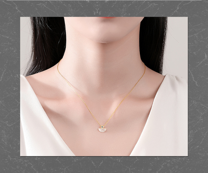 Set Bijuterii din Argint 925 Placat cu Aur Galben – Colier și Cercei "Half Moon Shell" cu Zirconiu [4]