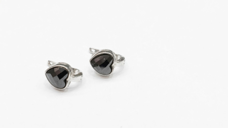 OUTLET - Cercei din Argint 925 cu Inimă din Onix Cubic Fațetat – Elegance Noir