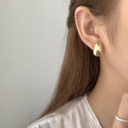 Cercei argint - Cercei din Argint 925 Placați cu Aur – Design Minimalist „Golden Drop”