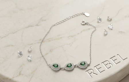 Bijuterii argint 925 - Brățară Argint 925 "Royal Emerald Drops" – Design Triple Halo cu Cristale