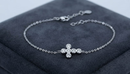 Bratara argint 925 dama - Brățară din Argint 925 cu Cruce din 6 Cristale Zirconiu - Placată cu Rodiu, 2g, 17+3 cm