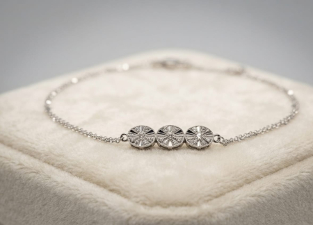 BRATARA CU DIAMANTE - Brățară din Aur Alb 14K cu 3 Elemente Rozetă și Diamante Naturale 0.06 CT