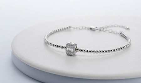 BRATARA CU DIAMANTE - Brățară din Aur Alb 14K cu Pandantiv Iluzie și Diamante Naturale 0.19 CT