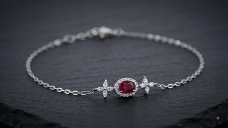 BRATARA CU DIAMANTE - Brățară din Aur Alb 14K cu Rubin Natural 0.25 CT și Diamante 0.13 CT