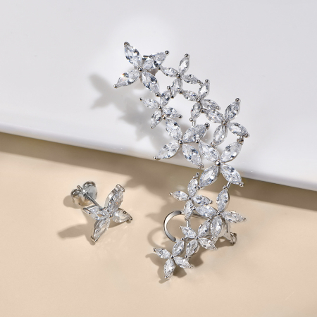 Bijuterii argint 925 - Cercei Asimetrici Argint 925 cu Flori din Zirconia, Model Ear Cuff, 5.5 cm