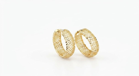 bijuterii aur - Cercei Aur 14K Gold Mesh – Creole Huggie cu Textură Diamantată și Design Filigran