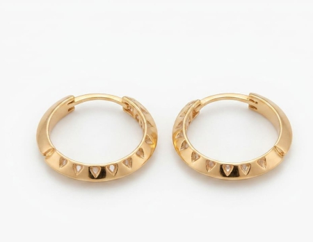 Cercei aur 14k - Cercei Creole din Aur Galben 14K cu Model Triunghiular și Cristale – 3.24g, 2cm
