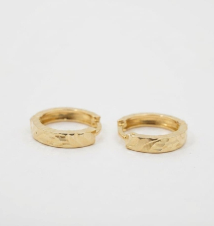 Cercei aur 14k copii - Cercei Creole din Aur Galben 14K cu Textură Diamantată Martelată, Model Huggie 10 mm, 1.00g