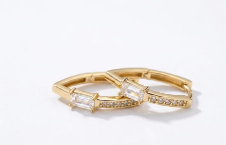 Cercei aur 14k - Cercei Creole din Aur Galben 14K cu Zirconiu Baguette | Model Geometric