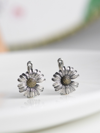 Cercei argint - Cercei din Argint 925 „Daisy Bloom” – Design Floral Bicolor cu Închidere Engleză